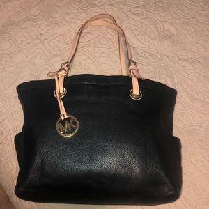 Michael Kors Tote in Black